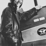 1930s Lores Bonney—first Australian woman to fly solo around Australia, to fly solo from Australia to England and to fly solo from Australia to South Africa. Irene Dean-Williams—first Australian woman to gain a commercial pilot’s licence and also the first woman to fly a solo return trip from Perth to Sydney (National Pioneer Women’s Hall of Fame, 2001) Photo: State Library of Queensland, 49962