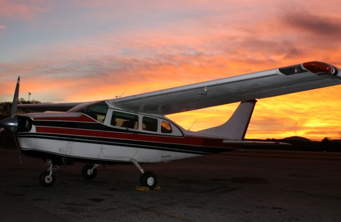 CC-pic Cessna 210