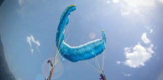 A fullstall with a paraglider