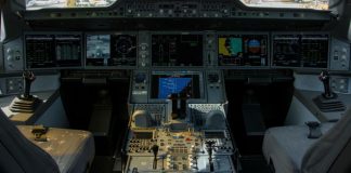 Airbus A350 cockpit