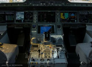 Airbus A350 cockpit