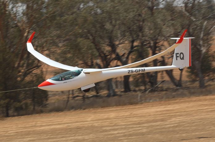 French competitor Melanie Gadoulet in action at the Women's World Gliding Championships at Lake Keepit in January this year, where she won the 18-metre class championship. Photo: John Hoye.