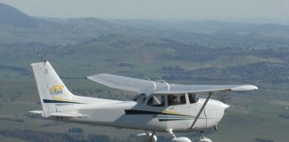 Cessna 172S in flight