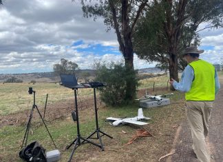 Andrew Tridgell setting up VTOL aircrafts with ArduPilot software