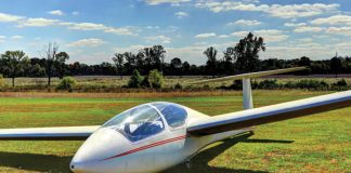 Image of a glider.