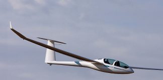 Glider gliding