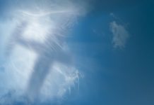 The silence over Kingaroy The shadow of an aeroplane over whispy cloud
